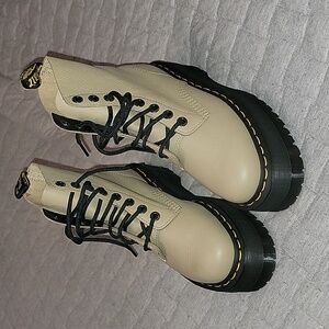 Dr. Marten's Jadon Platform Boot